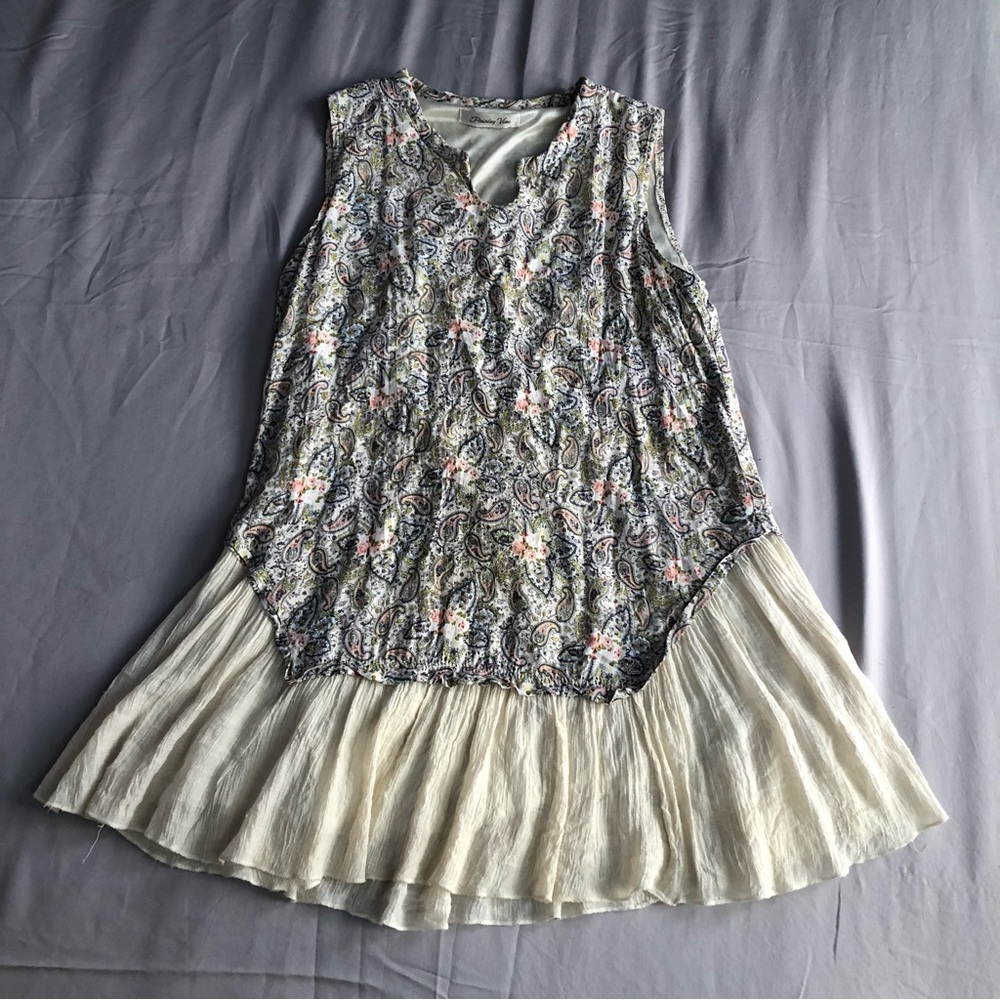Paisley Vine Floral Tank Top Cream Ruffles Blue & Pink Paisley Fairy Size Medium - Picture 5 of 5